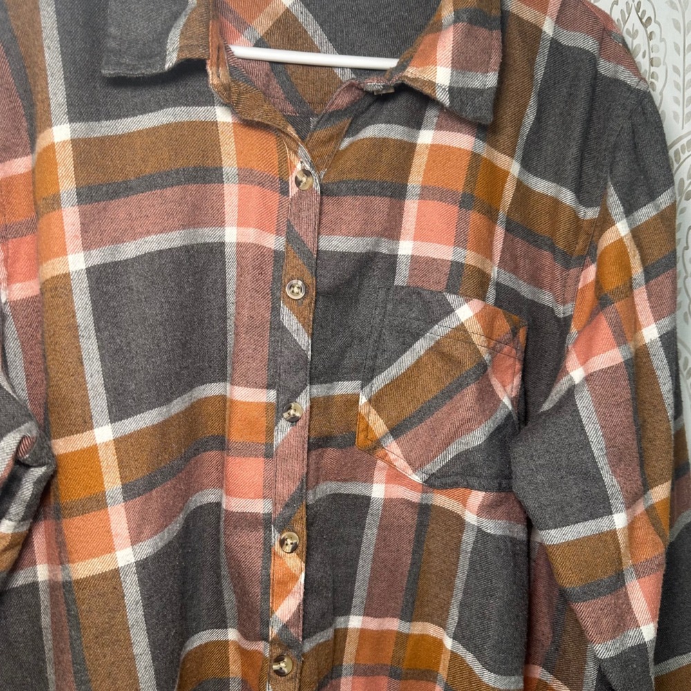 Maurices Women's Plaid Flannel Button Up Long Sleeve Orange Gray Pink Size XXL - Picture 3 of 9